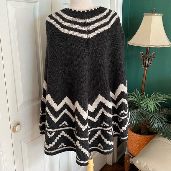 J. Jill Wool Knit Poncho Gray White One Size Boho - Picture 3 of 8